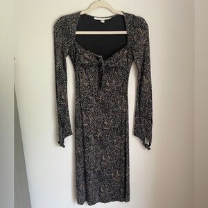 Diane Von Furstenberg Silk Feather Print Midi Body-con Dress in Black Size 4